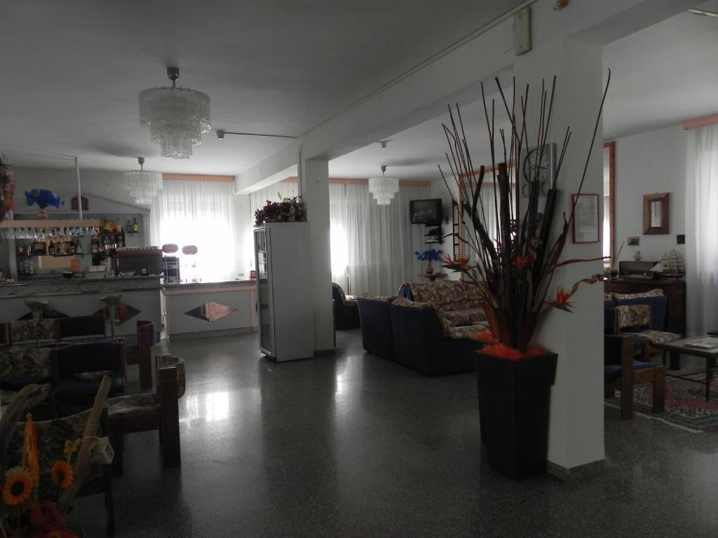 Hotel Stella Maris Cervia Esterno foto